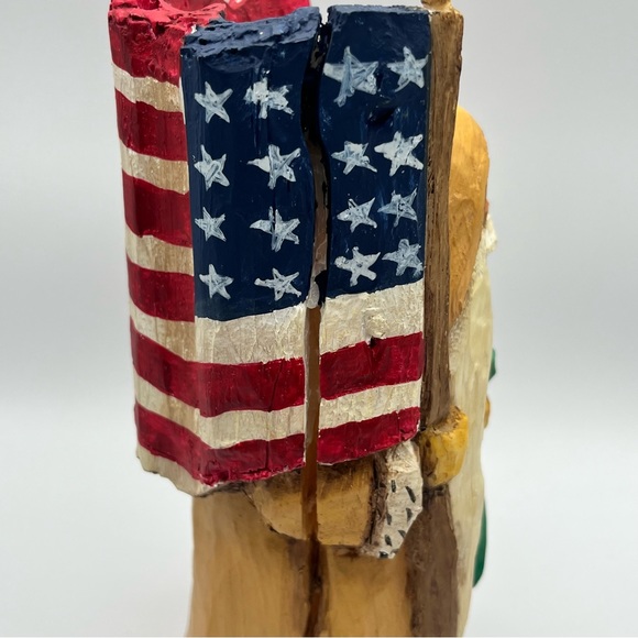 Captured Carvings by A Costanza 178 of 3000 Grand Ole Flag Santa Resin Limited - Picture 11 of 17
